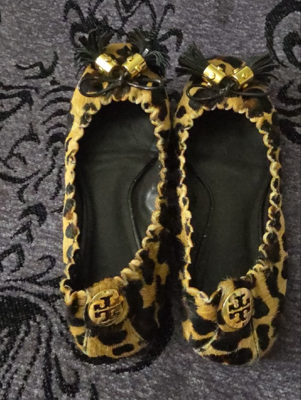 Tory Burch Tassel Ballet Flats in Brown and Black Sz 6 Says 6.5 Runs Small - Picture 6 of 16